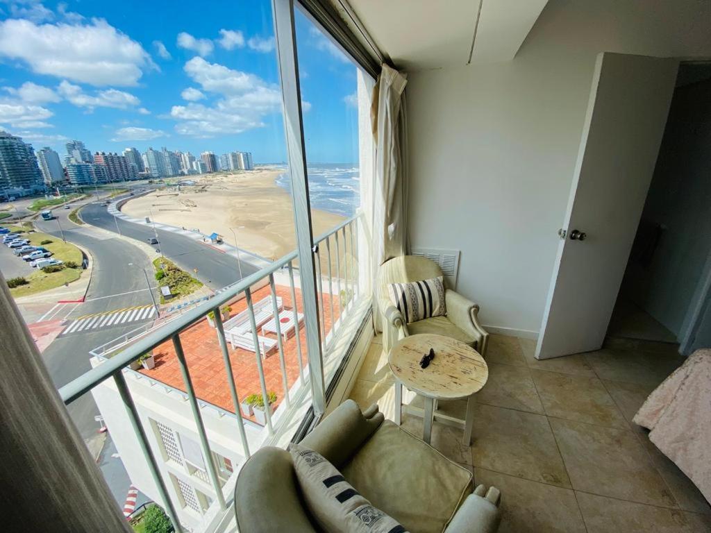 شقة Punta Del Este Frente Al Mar المظهر الخارجي الصورة